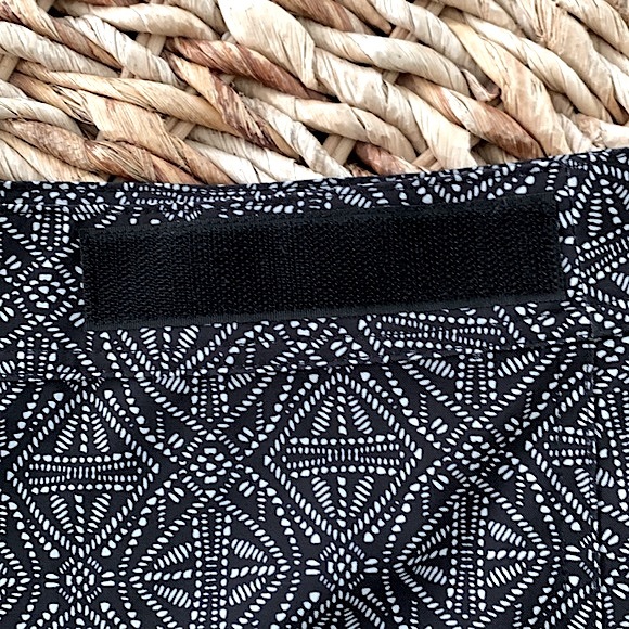 RipSkirt Hawaii Black Pearl Batik Wrap Skirt - Picture 7 of 13